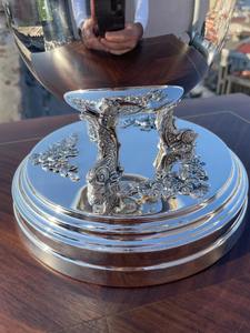 หม้อตุ๋นทรงสูงสีเงิน ดีไซน์หรูหรา เหมาะสำหรับจัดบุฟเฟ่ต์งานแต่งงาน และการต้อนรับแขกอย่างสง่างาม ผลิตด้วยมือจากอินเดีย - Product Image 4