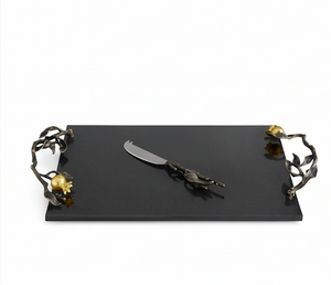 Elegante Tabla de Quesos Negra de Acero Inoxidable con Cuchillos y Asas de Granada, Plato para Servir para Uso Doméstico y para Regalo - Product Image 1