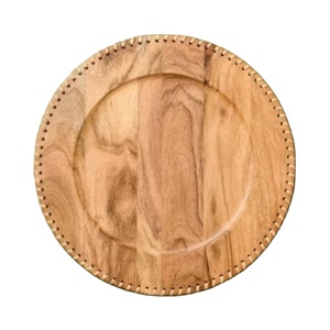 Plato de madera artesanal con borde cosido, ecológico, natural, para decoración de bodas. - Product Image 1