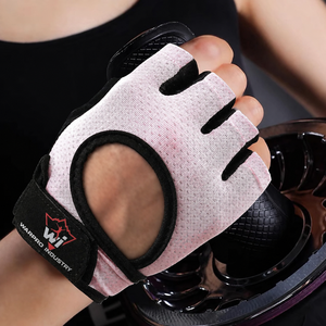 Gants de sport légers en microfibre à demi-doigts, respirants, antidérapants, avec sangle de poignet réglable et coussinets d'absorption des chocs pour le fitness - Product Image 5