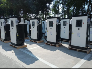 Station de recharge rapide DC de pointe pour véhicules électriques, 60-240 kW, options 80/120/160/240 kW - Product Image 4