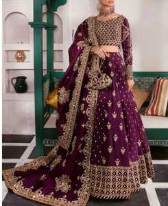 Lehenga Morado Bordado de Talla Grande con Apliques y Lentejuelas Doradas, Top Corto de Manga Larga, Falda Larga en Línea A, Vestido Clásico de Boda - Product Image 1