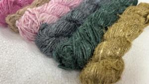 Hilo de Chenilla de Seda de Plátano Teñido a Medida, Ecológico, Fibra Natural para Tejer, Manualidades, Sostenible - Product Image 2