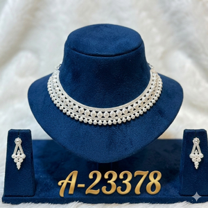 ชุดเครื่องประดับเจ้าสาวชุบทองคำจาก MOLL JEWELLERS ประดับด้วยเพชรซิร์คอน สร้อยคอ ต่างหู แหวน ดีไซน์ทันสมัย สำหรับผู้หญิง งานแต่งงาน งานหมั้น - Product Image 1