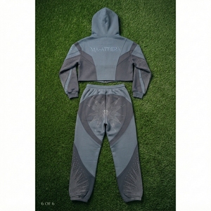 Conjunto Deportivo de Dos Piezas para Mujer: Sudadera Corta con Cierre y Detalles de Pedrería en Bloques de Color y Pantalones Deportivos Anchos - Product Image 6