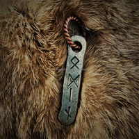 Fait à la main forgé Viking fer Rune pendentif collier gothique romantique forme géométrique accessoires pour chrétien fête nordique amulette