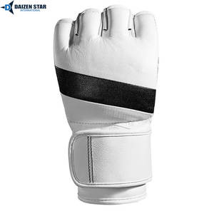 Gants de combat et de sparring MMA IronFist Pro en cuir à paume ouverte avec fermeture auto-agrippante personnalisables pour adultes - Product Image 5