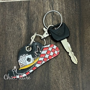 Porte-clés en cuir de vache véritable, durable, fait main, motif à carreaux, embossé, accessoire rustique de style western pour hommes et femmes - Product Image 1