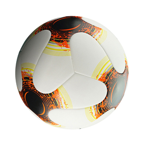 Balones de Fútbol Oficiales de PVC Tamaño 5 al por Mayor, Balón de Fútbol con Logotipo Personalizado para Entrenamiento, Balón de Fútbol para la Copa de Europa, Hecho en Pakistán - Product Image 6