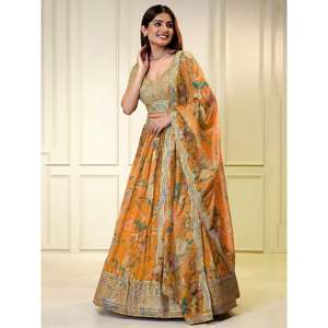 Lehenga choli ชุดเทศกาลผ้าโปร่งพิมพ์ลายสีส้มสุดเจ๋ง - Product Image 1
