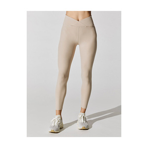 Ensemble de yoga décontracté sur mesure de haute qualité, respirant, grande taille, pour femmes, 2 pièces, écologique, séchage rapide, taille élastique - Product Image 4