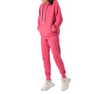 Ropa al por mayor, superventas, ropa de calle personalizada, Top corto de moda y joggers, conjunto de 2 piezas de gran tamaño, chándal de terciopelo para mujer - Product Image 1