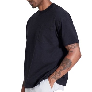 เสื้อยืดโอเวอร์ไซส์สีดำคุณภาพสูงสำหรับผู้ชาย IOTA SPORTS ขายส่ง เสื้อยืดผ้าฝ้าย 100% พิมพ์ลายโลโก้แบบพัฟฟ์ตามสั่งสำหรับผู้ชาย - Product Image 1