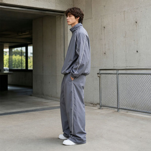 Custom <b>Plain</b> Streetwear Baggy <b>Tracksuit</b> For Mens Premium High Quality Lightweight Baggy Oversized Windbreaker <b>tracksuits</b> - Product Image 3