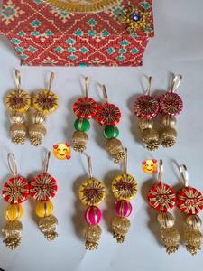 Décoration suspendue traditionnelle et colorée pour mariages, événements et ambiance festive culturelle, avec un design artistique unique, en vente - Product Image 5