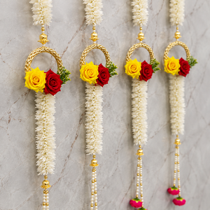 Guirnalda Colgante de Rosas y Jazmín Blanco con Perlas, Decoración Floral para Puerta, Pared, Boda, Hogar, Mandir, Hecha a Mano - Product Image 5