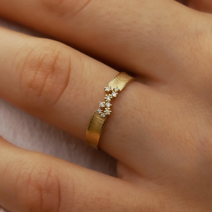 Bague en or massif 14K 18K or rose avec diamant de laboratoire texturé effet écorce et grappe de diamants sertie à la main – Cadeau spécial pour elle - Product Image 4