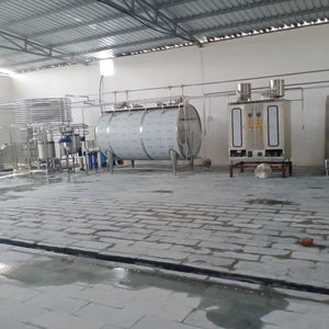 Planta Procesadora de Leche Pranam Ji 1KLPH C 3 con Capacidad de 1000 Litros por Hora (LPH), Motor de Alta Potencia de 20KW, Voltaje de 240V, 1 Año de Garantía - Product Image 1