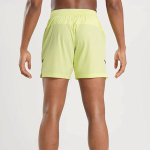 Shorts de sport pour hommes personnalisés avec logo OEM, séchage rapide, taille élastique, couleur unie, pour la course et la gym - Product Image 5