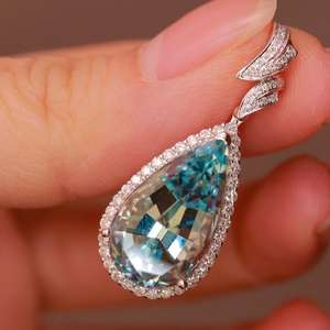 Pendentif en forme de larme en aquamarine Santa Maria fait à la main, pavé d'or blanc 18 carats, bijoux fins de luxe, cadeau élégant pour femmes - Product Image 5