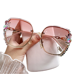 Lunettes de soleil carrées dorées de haute qualité, style rétro classique, monture épaisse, protection UV400, tendance, avec diamants, pour hommes et femmes - Product Image 1
