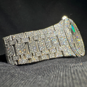 Reloj de Lujo de Diseño Cuadrado de Alta Gama con Moissanita VVS Dorada, Reloj de Moda con Monedas de Aleación, Resistente al Agua, Unisex, con Diamantes Incrustados - Product Image 1