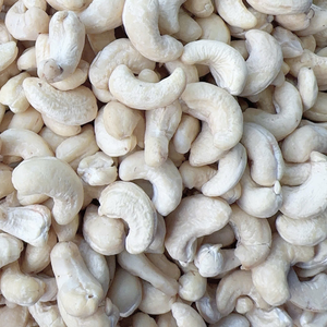 Offre Spéciale Meilleur Prix Noix de Cajou W180 W210 Santigo Noix de Cajou du Vietnam Prix des Noix de Cajou au Vietnam Emballage Marque Privée Disponible - Product Image 1