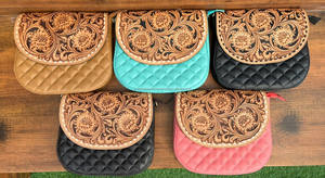 Bolso bandolera de cuero con solapa, diseño moderno y personalizado, bolso de hombro acolchado de cuero genuino con entramado de diamantes para mujer - Product Image 4