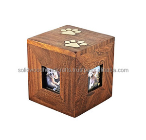 Urnes funéraires en bois faites à la main pour animaux de compagnie, urnes commémoratives de crémation de haute qualité - Product Image 1