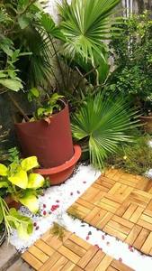 Dalles de terrasse en bois emboîtables DIY 30 x 30 cm pour patio, intérieur, balcon, terrasse, jardin, installation facile, imperméables, ignifuges, antidérapantes - Product Image 5