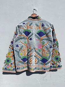 Chaqueta de Terciopelo Gris de Lujo Premium para Mujer, Artesanía Única, Cálida y Acogedora, Blazer de Terciopelo Premium a Precio de Fábrica - Product Image 2