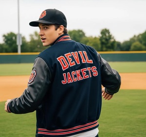 เสื้อแจ็คเก็ตวาร์ซิตี้แบบยูนิเซ็กซ์สั่งทำพิเศษ ระบายอากาศได้ดี กันลม ปักชื่อย่อส่วนตัว แจ็คเก็ตบอมเบอร์เบสบอล ฟุตบอล แจ็คเก็ตนักเรียนวิทยาลัย - Product Image 4