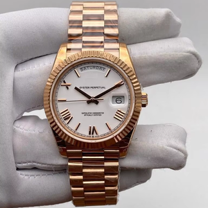 Montre mécanique automatique en or rose avec cadran blanc, lunette cannelée, mouvement ETA de haute qualité, style Hip Hop - Product Image 1