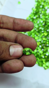 Piedra Preciosa de Peridoto Natural Tallada para Diseñadores de Joyas, Joyeros y Proveedores de Piedras Preciosas - Product Image 4