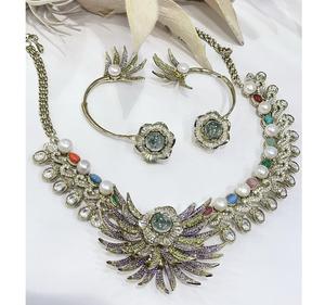 Elegante Juego de Collar y Aretes de Diseño Chapado en Oro de la Mejor Calidad para Compromiso y Boda para Mujer - Product Image 1