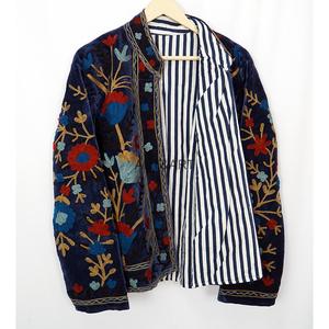 <b>ART</b>&<b>ART</b> Hand Embroidered Velvet Floral Quilted Jacket O-Neck Full Sleeve Autumn Women's Coat Elegant Boho Style Statement Piece - Product Image 4
