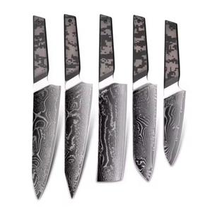 Cuchillos de Chef Damasco de 67 Capas de Alta Calidad, Juego de 5 Piezas, Mango Ambidiestro Personalizado, Borde Dentado para Múltiples Usos - Product Image 1