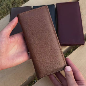 Elegante y Moderno Tarjetero Delgado de Cuero Sintético para Hombre, de Primera Calidad, Duradero, Impermeable y a la Moda - Product Image 1