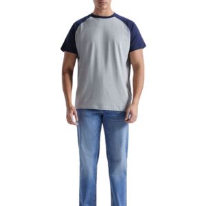 Wholesale 220g Combed 100% Cotton Breathable Plain Round Neck Short <b>Sleeve</b> <b>T</b> <b>Shirt</b> for Men Women OEM - Product Image 5