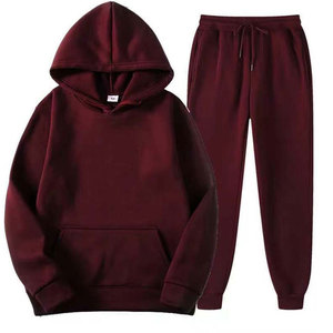 Ensemble survêtement hiver personnalisé avec logo – Sweat à capuche et pantalon de jogging pas cher pour homme et femme - Product Image 1