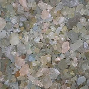 อะความารีนเกรด C แบบดิบ เบเรลธรรมชาติ ขายส่งจำนวนมาก สำหรับงานขัดเงาและงานฝีมือ - Product Image 1