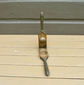 ที่คั้นน้ำมะนาวแบบดั้งเดิมทำจากไม้ ใช้มือบีบเพื่อคั้นน้ำได้มากที่สุดจากมะนาว มะกรูด และส้มขนาดเล็ก - Product Image 6