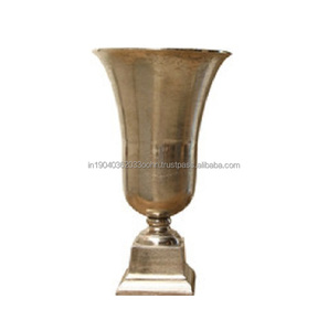Jarrones de metal con estilo de moda en diseño personalizado y acabados hechos a mano para jardín, boda y decoración del hogar, jarrones de flores - Product Image 6