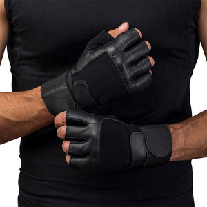 Gants de sport unisexes personnalisés pour la musculation, demi-doigts, couleur noire, en cuir tanné - Product Image 3