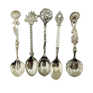 Juego de Cucharas de Té Plateadas Vintage, Cucharas de Postre y Café Retro, Diseño de Concha de Barco de Estilo Antiguo, Juego de Cubiertos Metálicos para Regalo y Decoración - Product Image 1