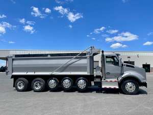 Tracteur routier diesel poids lourd 6x4 avec cabine couchette pour le transport de marchandises longue distance à l'international - Product Image 3