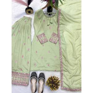 Conjunto Elegante de Top y Salwar Farashi para Fiesta de Mujer de Diseñador - Product Image 6