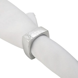 Anneau de serviette de table rond en fer martelé argenté moderne, robuste, écologique, minimaliste, pour décoration de table, support de serviette massif - Product Image 1