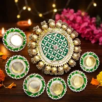 Ensemble de bougeoirs à bougies chauffe-plat faits main, écologiques, de luxe, uniques, vert or, avec plateau floral Rangoli, pour Diwali, fêtes, festivals et décoration intérieure