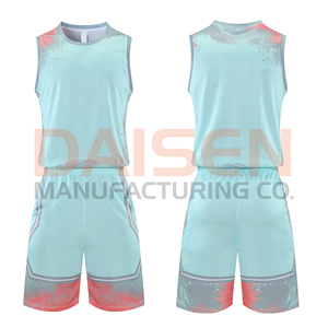Ensemble d'uniformes de basketball personnalisés légers en tissu polyester respirant à séchage rapide, maillot et short imprimés par transfert thermique - Product Image 4